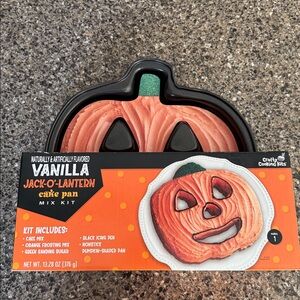 NEW Crafty Cooking Kits Jack-O'-Lantern Cake Pan